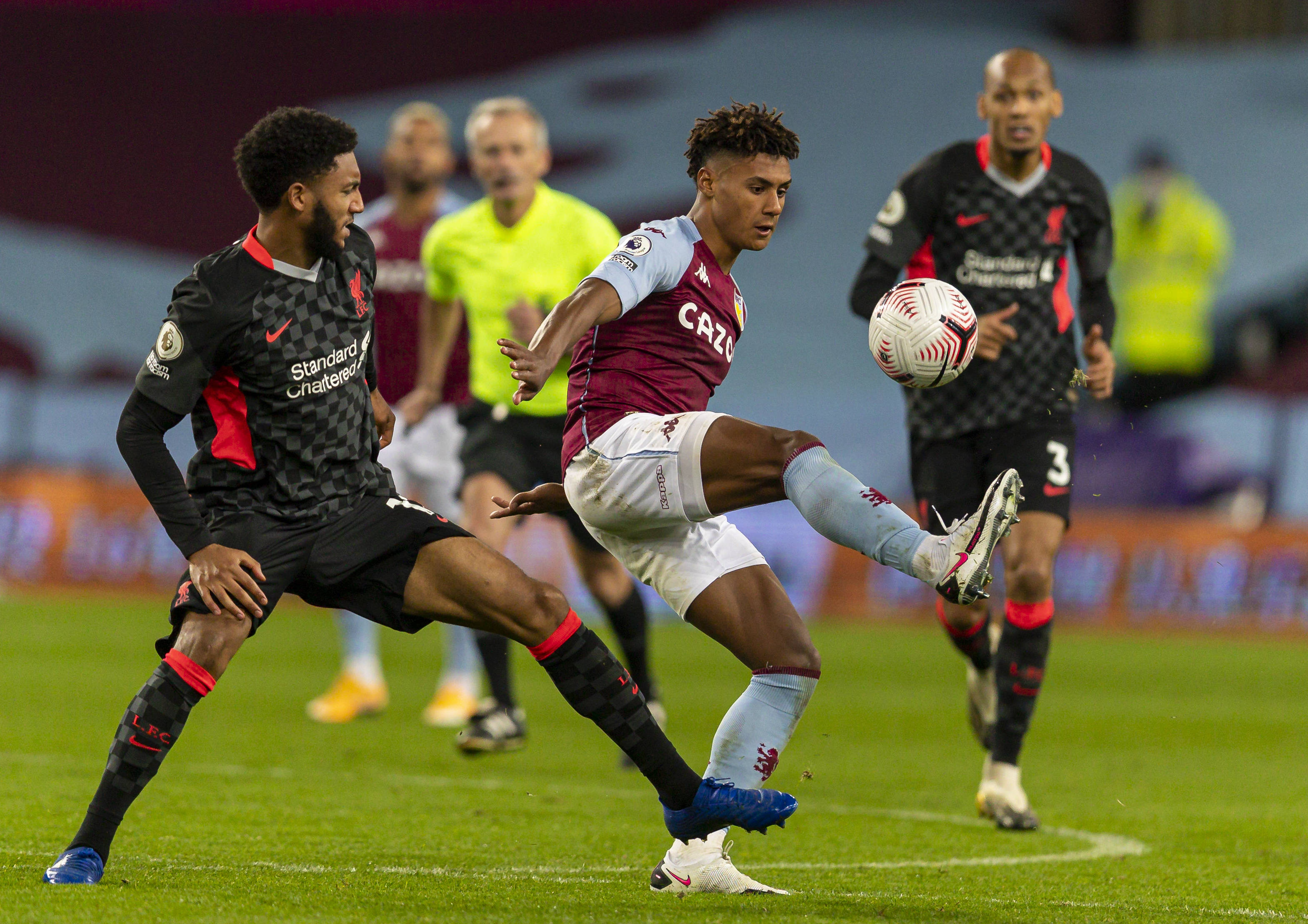 对意甲的坚 对意甲的坚